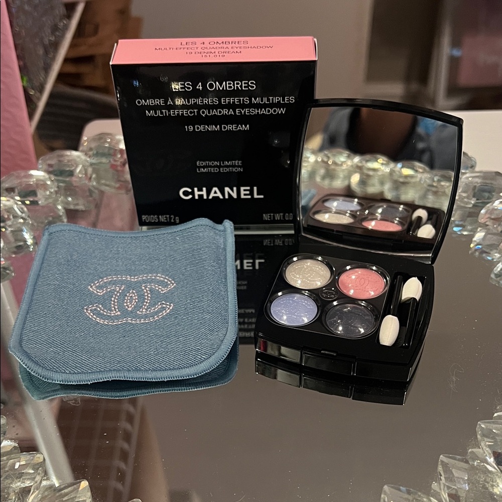 Chanel 19 Denim Dream Eyeshadow Palette